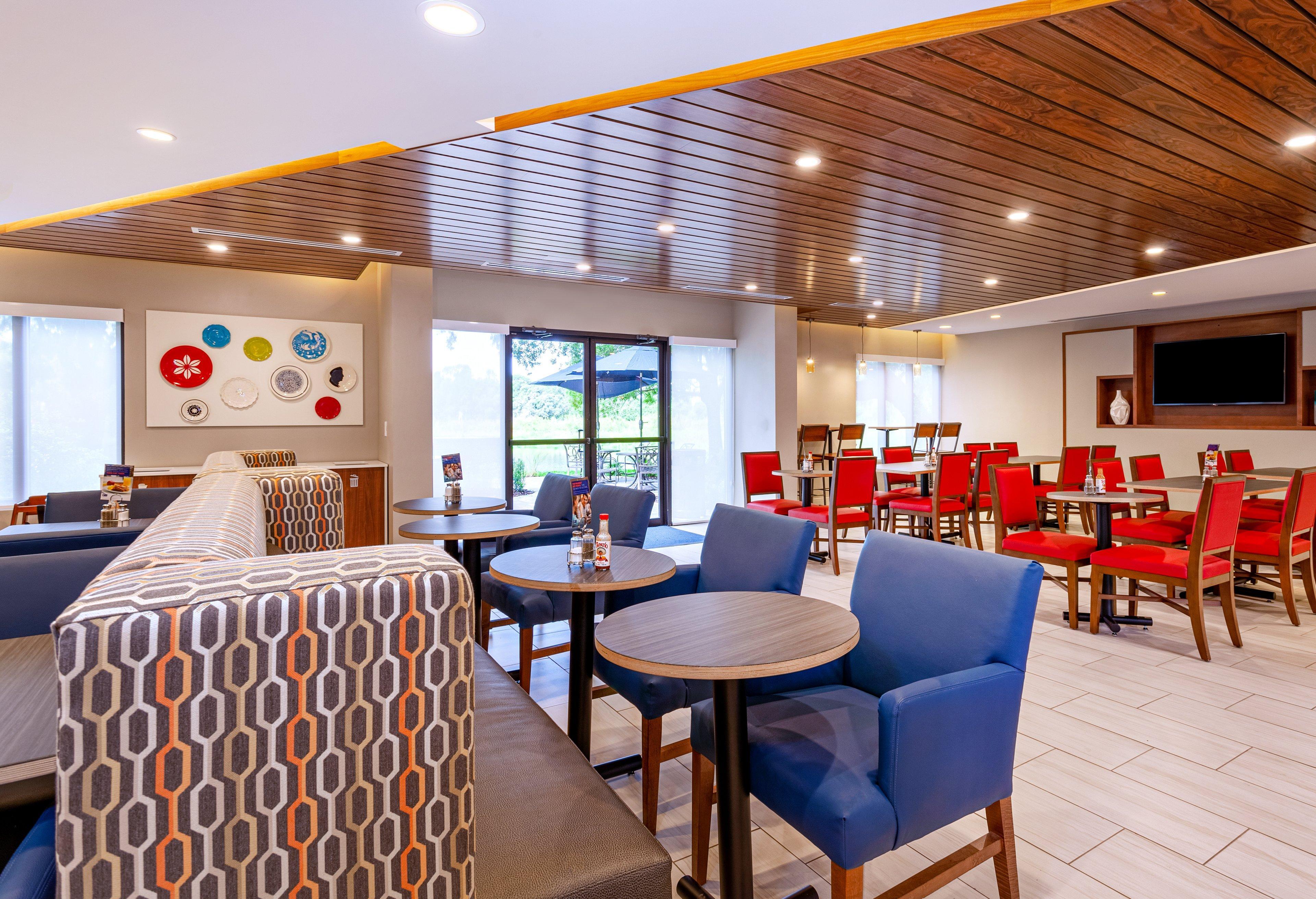 Holiday Inn Express Tampa-Brandon By Ihg מראה חיצוני תמונה