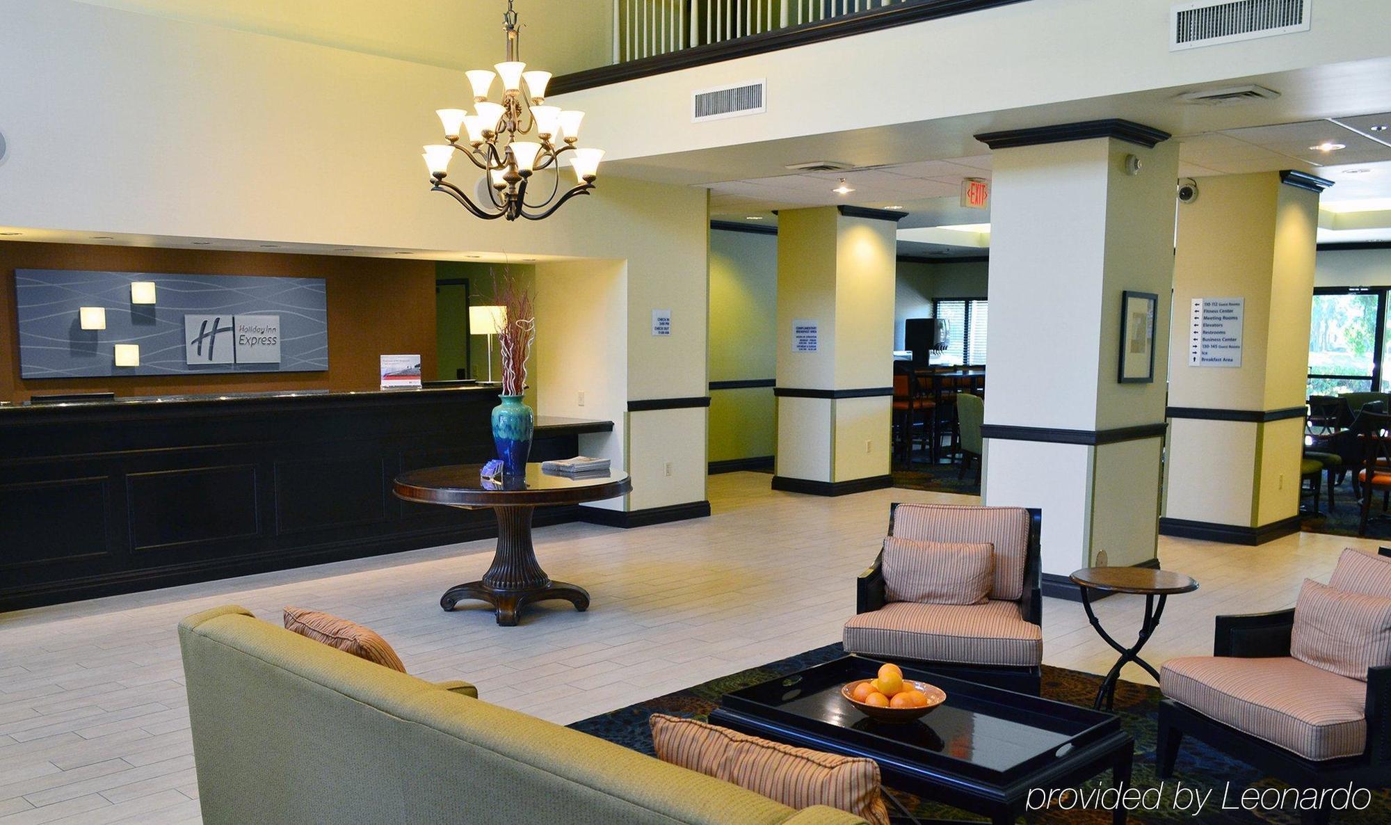 Holiday Inn Express Tampa-Brandon By Ihg מראה חיצוני תמונה